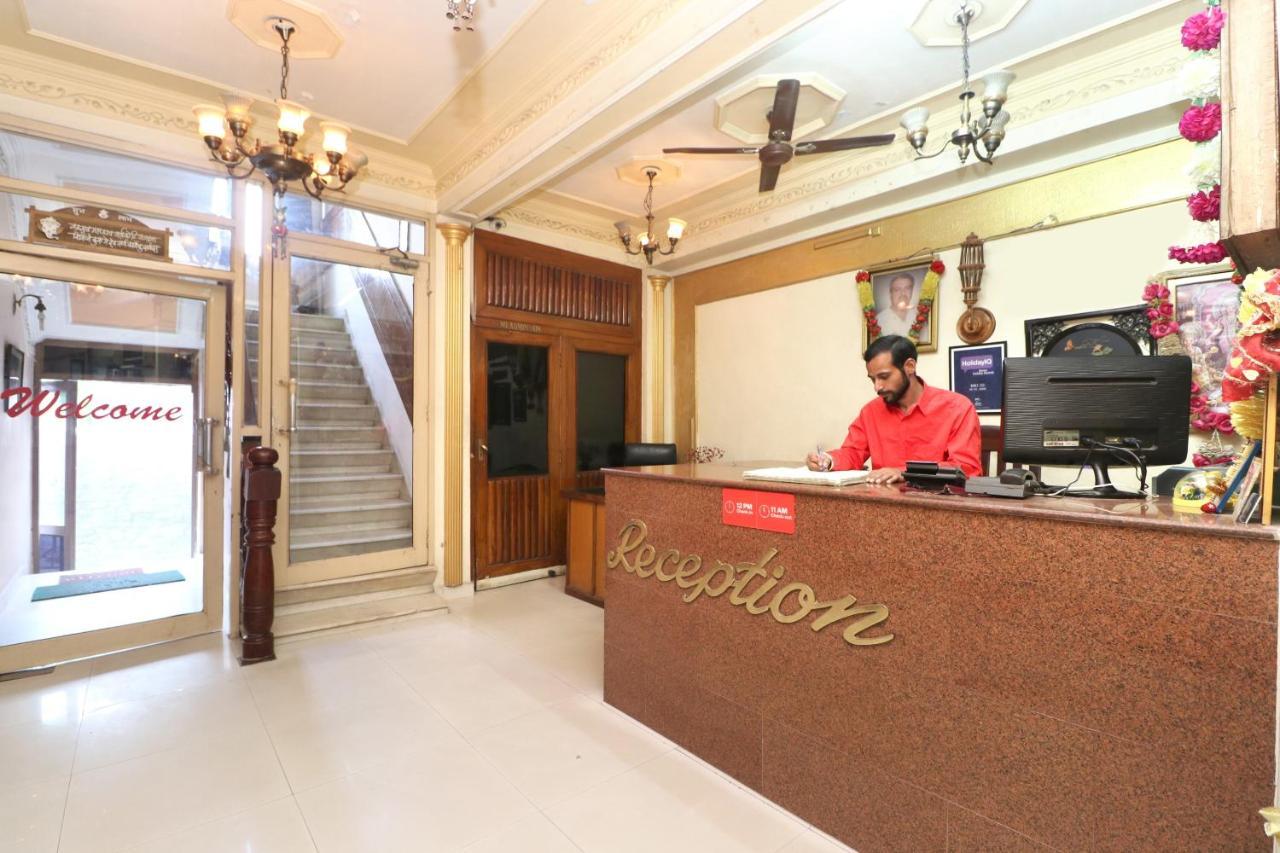 Oyo 16098 Hotel Amrit Jalandhar Exterior foto