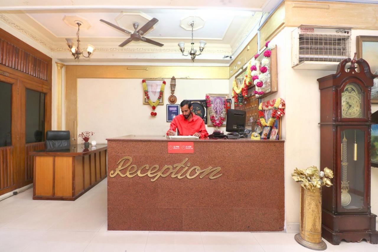 Oyo 16098 Hotel Amrit Jalandhar Exterior foto
